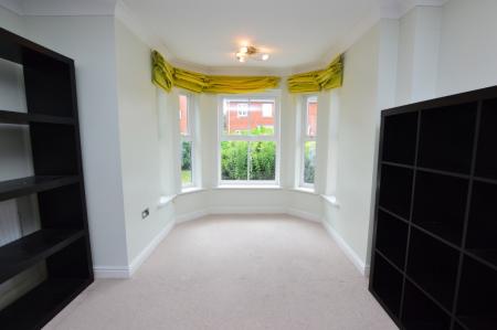 5 bedroom Detached house to let in Earles Garden, Norwich, NR4