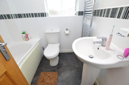 5 bedroom Detached house to let in Earles Garden, Norwich, NR4