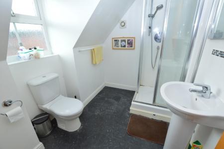 5 bedroom Detached house to let in Earles Garden, Norwich, NR4