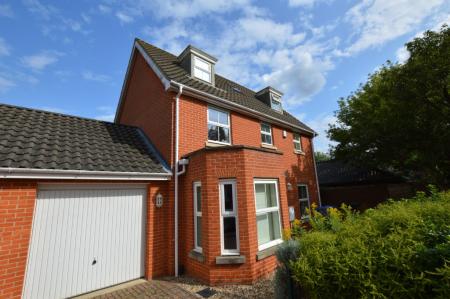5 bedroom Detached house to let in Earles Garden, Norwich, NR4