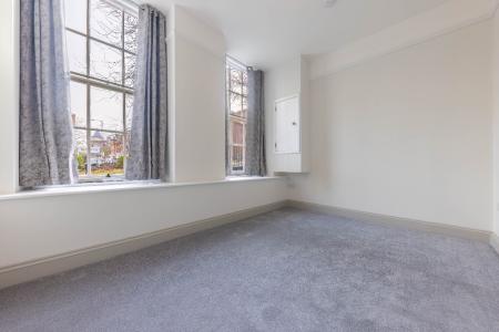 2 bedroom Flat to let in Surrey Street, Norwich, NR1