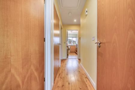 2 bedroom Flat for sale in kingfisher close, Norwich, NR12