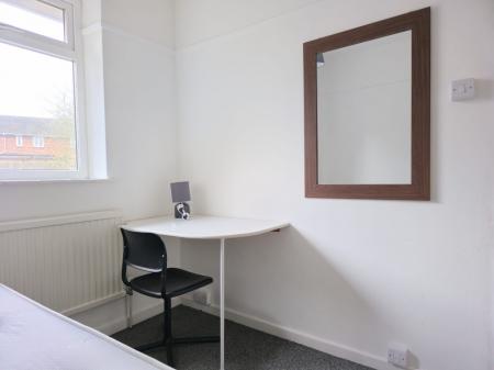 4 bedroom Semi-detached house to let in Wakefield Road, Norwich, NR5