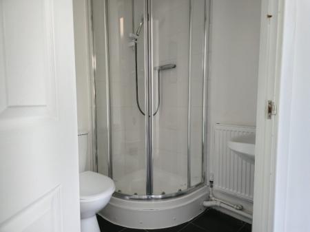 4 bedroom Semi-detached house to let in Wakefield Road, Norwich, NR5