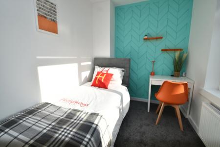 4 bedroom Semi-detached house for sale in Hilda Close, Durham, County Durham, DH1