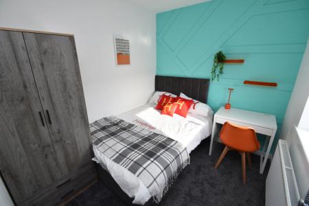 4 bedroom Semi-detached house for sale in Hilda Close, Durham, County Durham, DH1