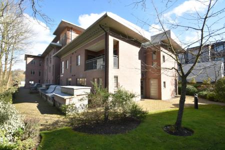 2 bedroom Ground floor flat for sale in River Court, Green Lane, Durham, County Durham, DH1