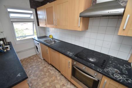 2 bedroom Property to let in Gort Place - DH1