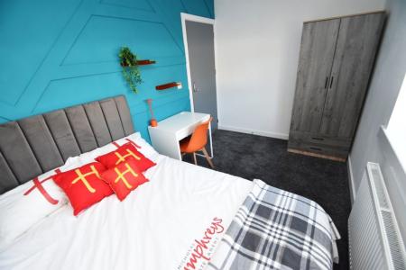 4 bedroom Property to let in Hilda Close, Gilesgate - DH1