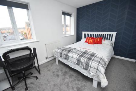 3 bedroom Property to let in Grange Way - DH6