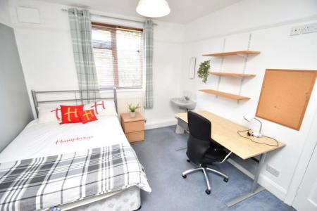 4 bedroom Property to let in DH1 - Adolphus Place