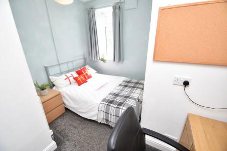 4 bedroom Property to let in DH1 - Adolphus Place