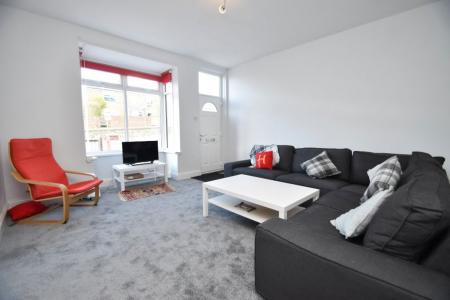 6 bedroom Property to let in Homer Terrace, DH1 4JT