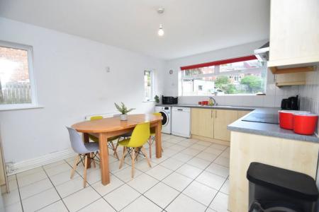 6 bedroom Property to let in Homer Terrace, DH1 4JT