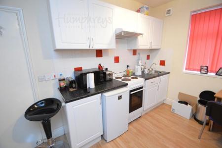 1 bedroom Studio flat to let in Marshall Terrace, DH1