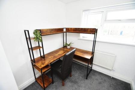 2 bedroom Property to let in Churchill Square - DH1