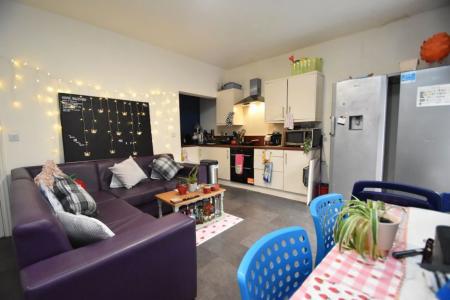 7 bedroom Property to let in Wynyard Grove - DH1