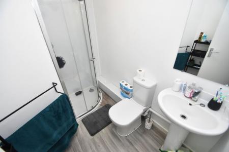 6 bedroom Property to let in Heaviside Place - DH1