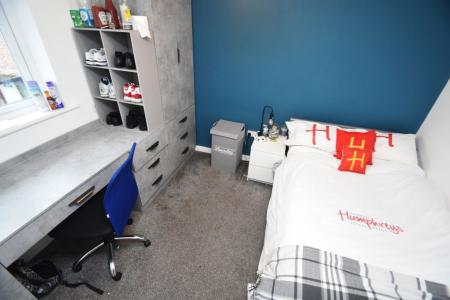 6 bedroom Property to let in Heaviside Place - DH1