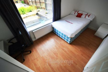 4 bedroom Property to let in Bradford Crescent, Durham, DH1