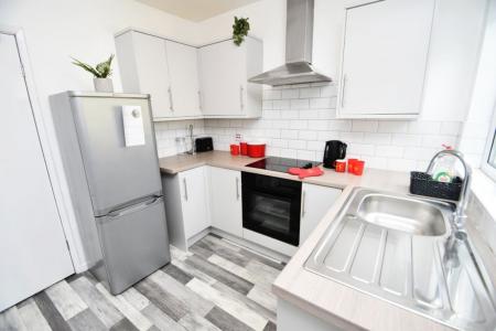 4 bedroom Property to let in Wakenshaw Road, Durham, DH1