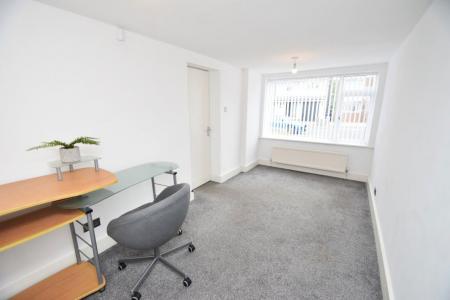 2 bedroom Property to let in Rowan Tree Avenue - DH1