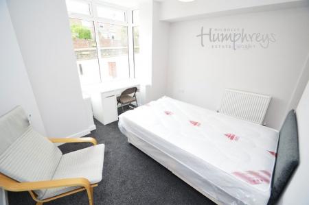 2 bedroom Property to let in Kilmacar House, Nevilles Cross