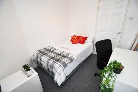 4 bedroom Property to let in Bradford Crescent, Durham, DH1