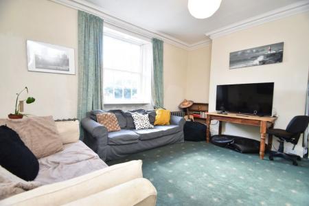 5 bedroom Property to let in Crossgate - DH1