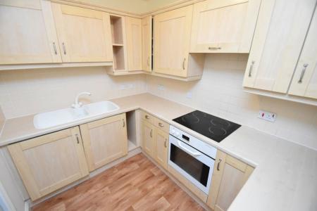 2 bedroom Property to let in St Giles Close - DH1
