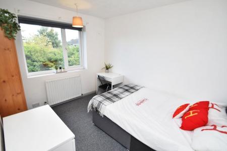 4 bedroom Property to let in Cooper Square, Durham, DH1