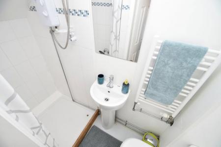 4 bedroom Property to let in Malvern Villas, Gilesgate DH1