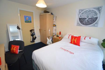 6 bedroom Property to let in The Hallgarth, Durham, DH1