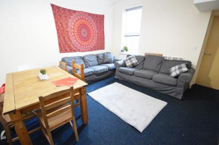 6 bedroom Property to let in Hawthorn Terrace, Durham, DH1