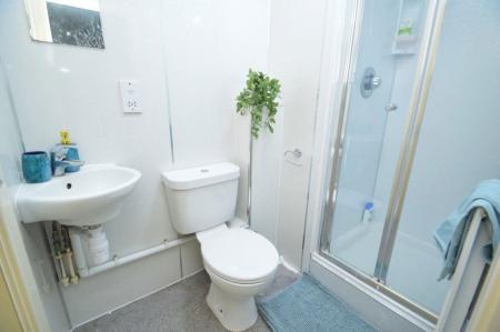 6 bedroom Property to let in Hawthorn Terrace, Durham, DH1