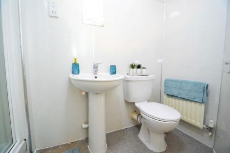 6 bedroom Property to let in Hawthorn Terrace, Durham, DH1