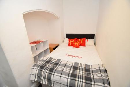 6 bedroom Property to let in The Avenue, Durham, DH1