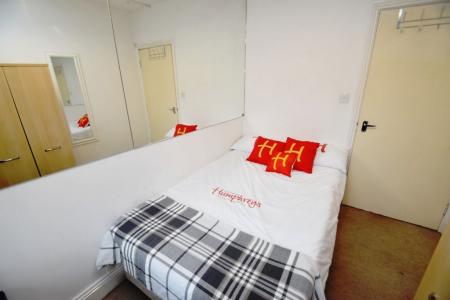 6 bedroom Property to let in The Avenue, Durham, DH1