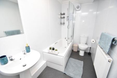 5 bedroom Property to let in Allergate, Durham, DH1