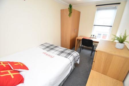 5 bedroom Property to let in Allergate, Durham, DH1