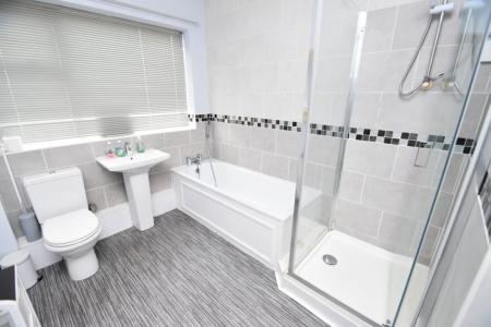 4 bedroom Property to let in Lambton House - DH1