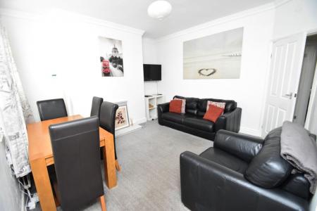 4 bedroom Property to let in Lambton House - DH1