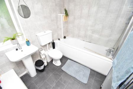 2 bedroom Property to let in Churchill Avenue, DH1