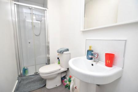 6 bedroom Property to let in Mitchell Street, Durham