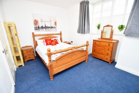 2 bedroom Property to let in High Street North, DH7