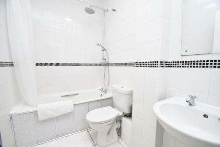 2 bedroom Property to let in High Street North, DH7
