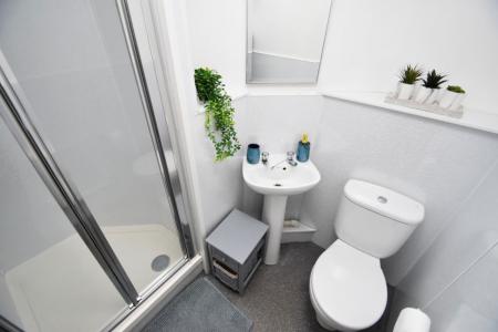 5 bedroom Property to let in Peartree Cottages - DH1