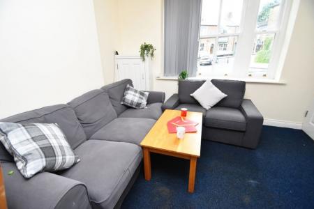 5 bedroom Property to let in Crossgate, Durham, DH1