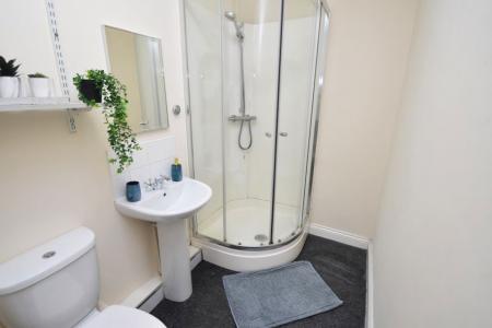 5 bedroom Property to let in Crossgate, Durham. DH1