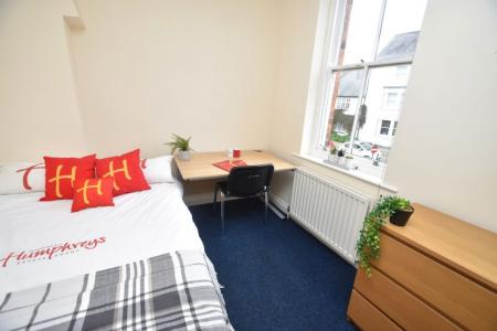 5 bedroom Property to let in Crossgate, Durham. DH1